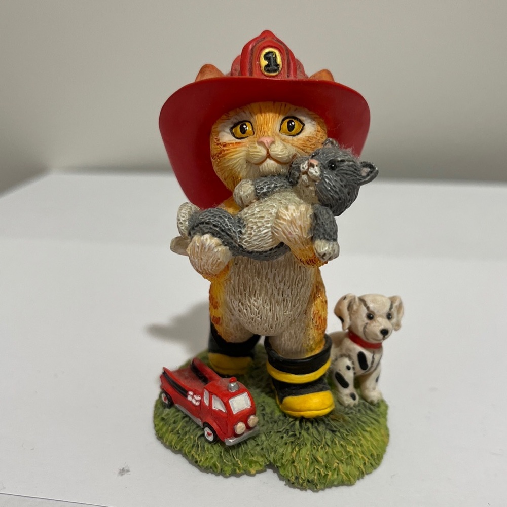 Kitty to the rescue. Copy cats Hamilton collection. Cat fireman